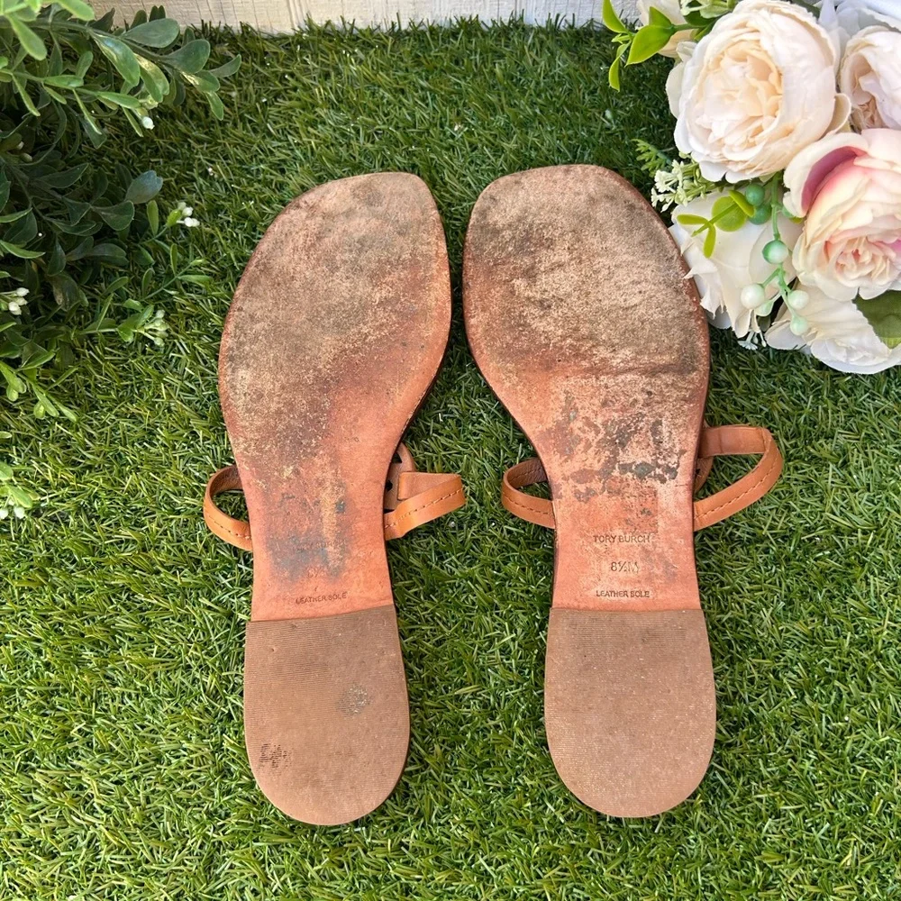 Tory Burch Tan Leather Thong Sandals with Gold Logo Medallion women size 8.5